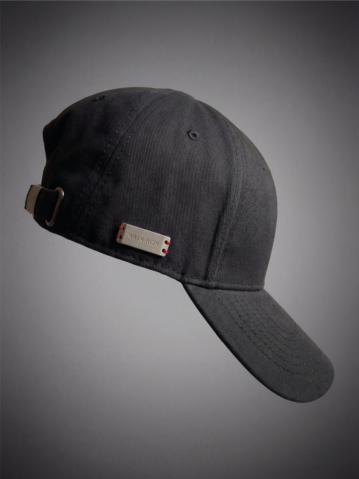 MAIN RISK CAP IVORY MEMBERS