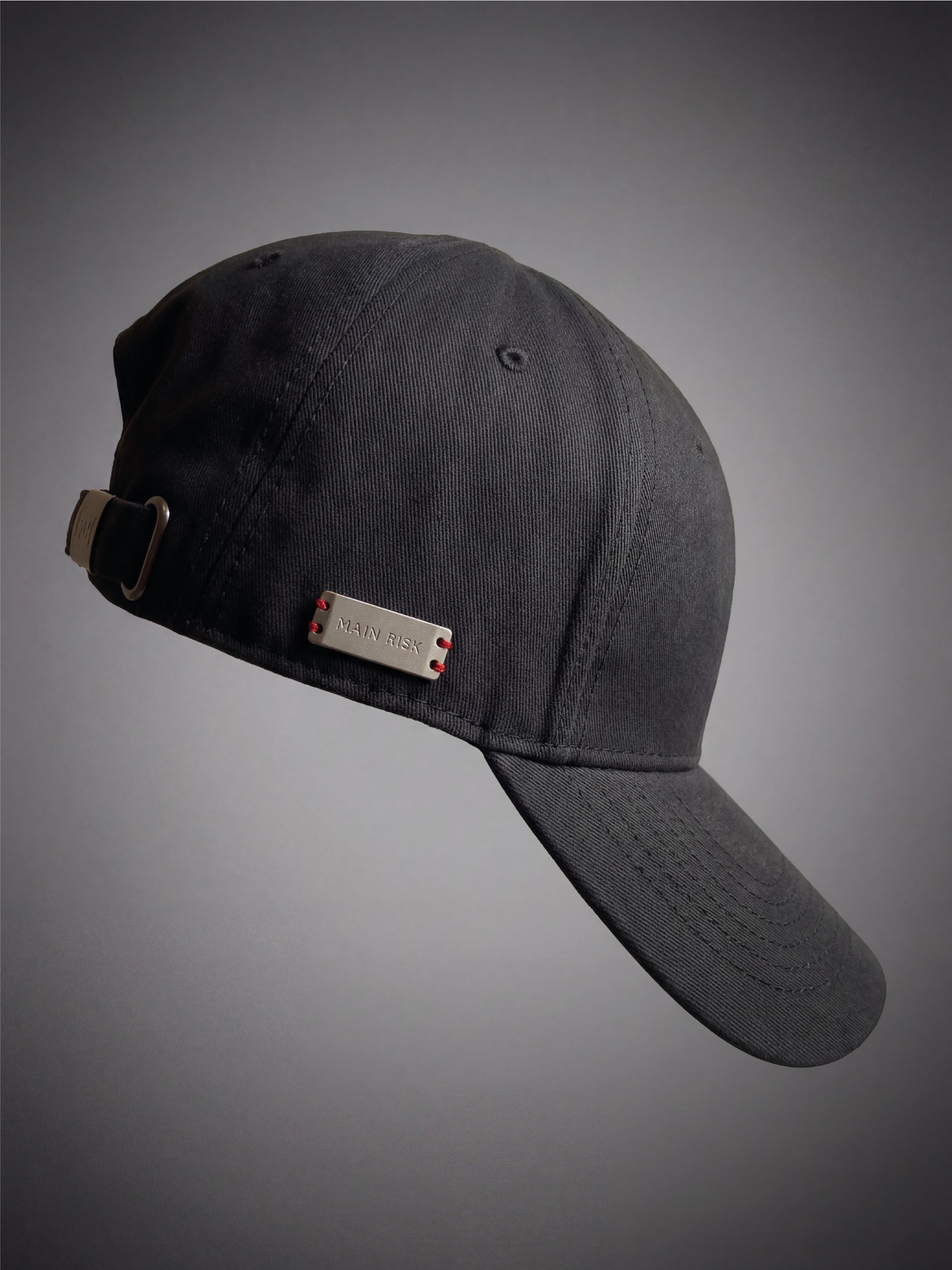 MAIN RISK CAP IVORY MEMBERS